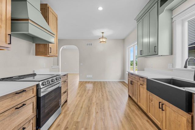 448 Gunderson Drive, Portage, WI 53901