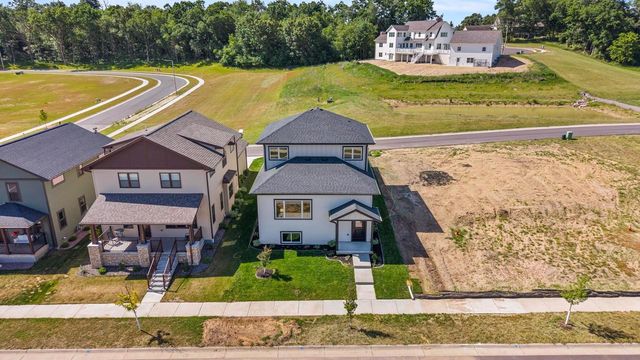 448 Gunderson Drive, Portage, WI 53901