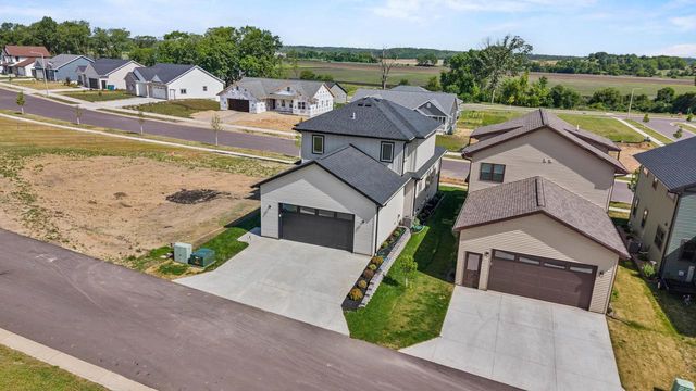 448 Gunderson Drive, Portage, WI 53901