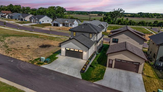 448 Gunderson Drive, Portage, WI 53901