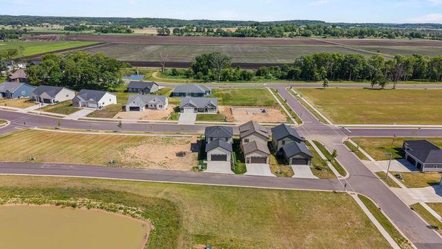 448 Gunderson Drive, Portage, WI 53901