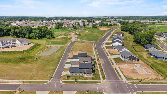 448 Gunderson Drive, Portage, WI 53901