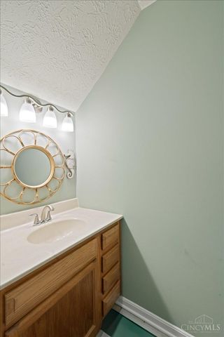 635 Keystone Drive, Union Twp, OH 45244