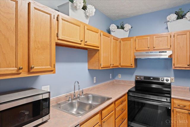 635 Keystone Drive, Union Twp, OH 45244