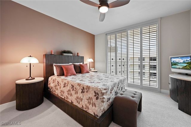 11125 Gulf Shore DR PH-7, Naples, FL 34108