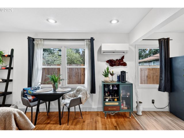 2410 Se 141ST Ave, Portland, OR 97233