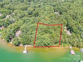 127 Melrose Lane, Mooresville, NC 28117