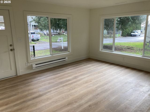 94034 VIKING St, Junction City, OR 97448