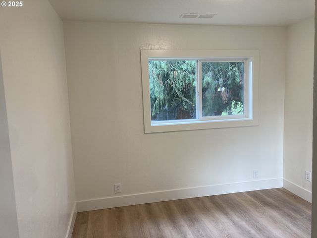 94034 VIKING St, Junction City, OR 97448