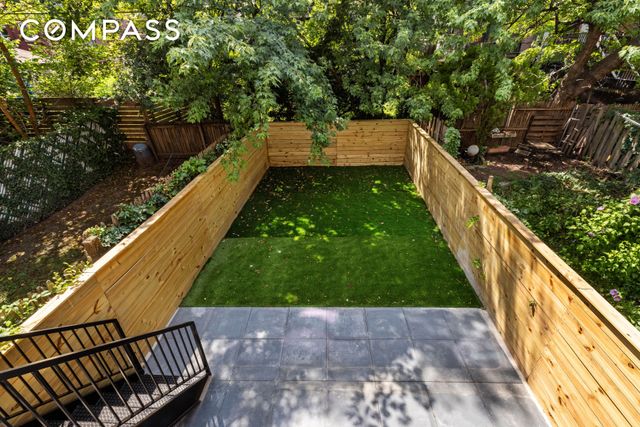 174 Hall Street, New York City, NY 11205