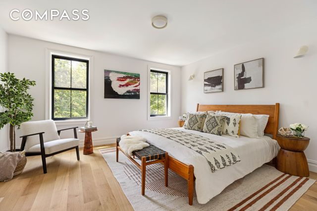 174 Hall Street, New York City, NY 11205