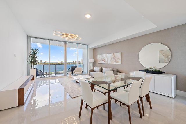 220 Lake Shore Drive 1008, Lake Park, FL 33403