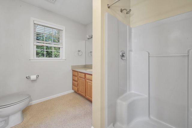 22 Winter St, Holbrook, MA 02343