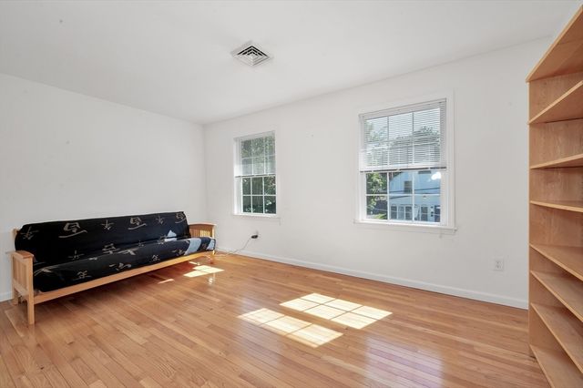 22 Winter St, Holbrook, MA 02343