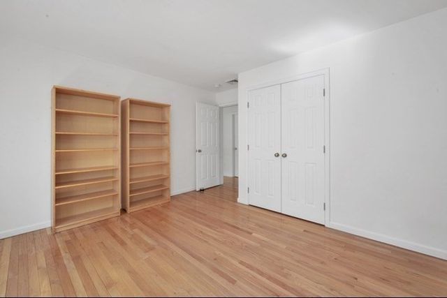 22 Winter St, Holbrook, MA 02343