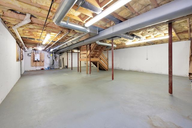 22 Winter St, Holbrook, MA 02343