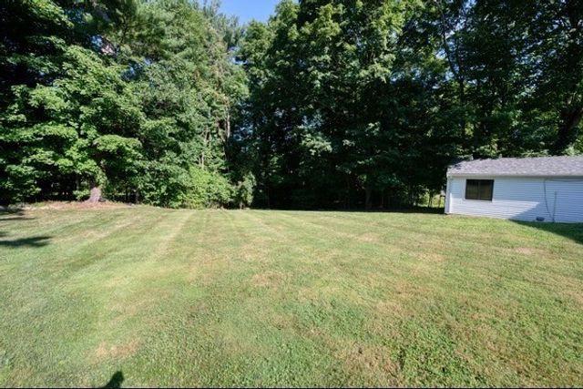 22 Winter St, Holbrook, MA 02343