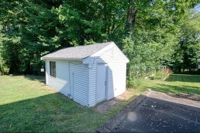 22 Winter St, Holbrook, MA 02343