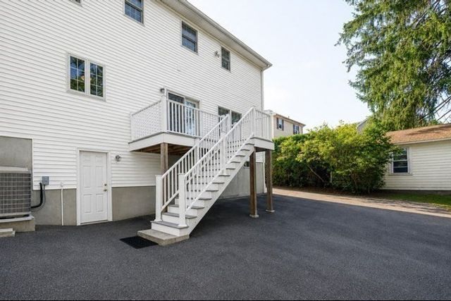 22 Winter St, Holbrook, MA 02343
