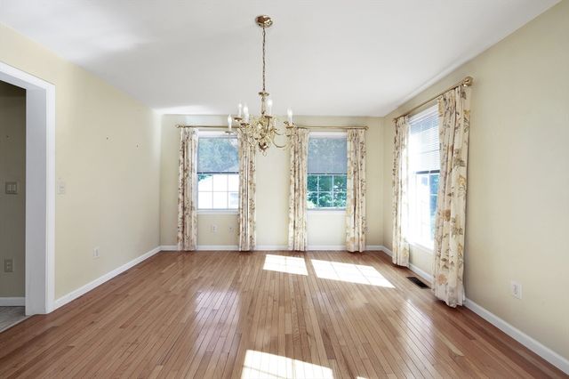 22 Winter St, Holbrook, MA 02343
