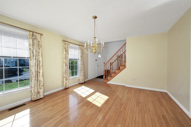 22 Winter St, Holbrook, MA 02343