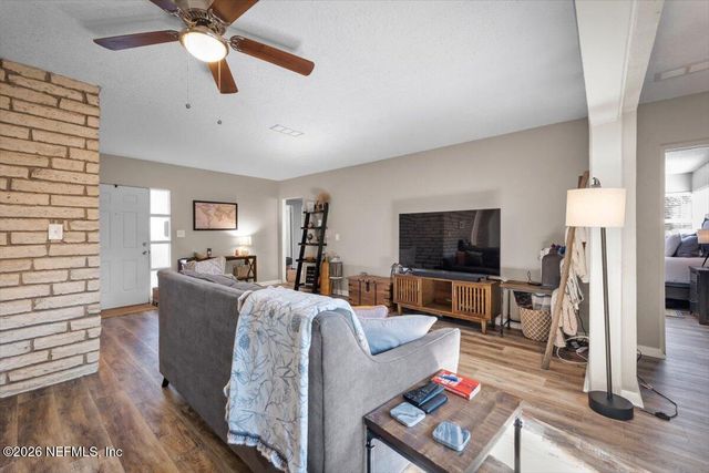 2254 CLEMSON Road, Jacksonville, FL 32217