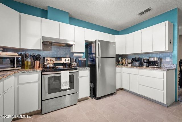 2254 CLEMSON Road, Jacksonville, FL 32217