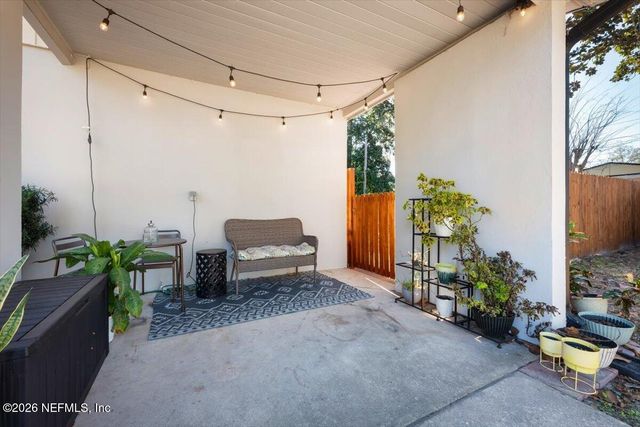 2254 CLEMSON Road, Jacksonville, FL 32217