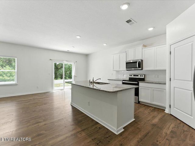 2356 Reese St, Morristown, TN 37814