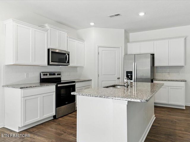 2356 Reese St, Morristown, TN 37814