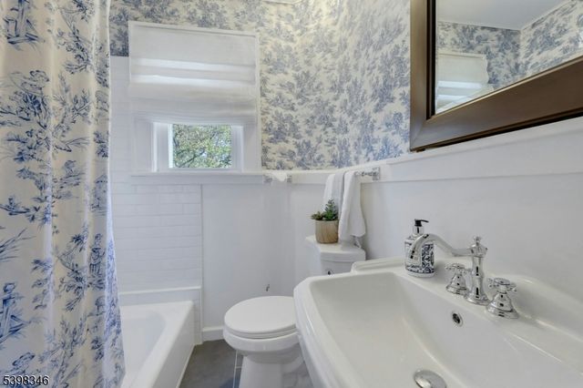 87 Buena Vista Ave, Hawthorne Boro, NJ 07506