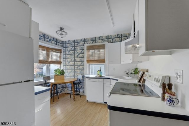 87 Buena Vista Ave, Hawthorne Boro, NJ 07506