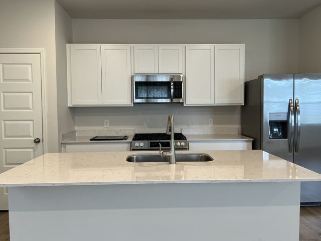 3016 Drumwright Way, Columbia, TN 38401