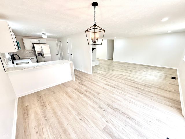 11303 Hartford Lane, Fishers, IN 46038