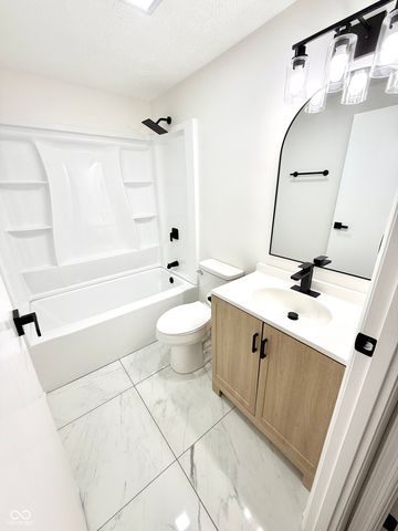 11303 Hartford Lane, Fishers, IN 46038