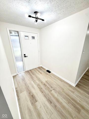 11303 Hartford Lane, Fishers, IN 46038