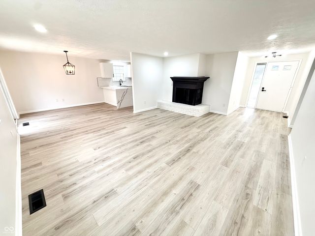 11303 Hartford Lane, Fishers, IN 46038