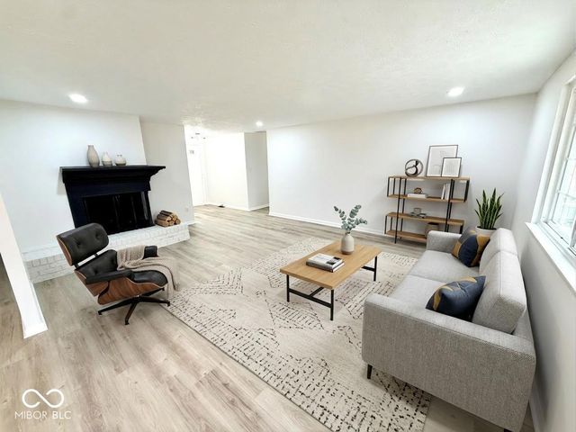 11303 Hartford Lane, Fishers, IN 46038