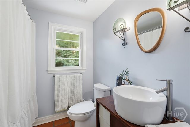 33 Romney Place, Savannah, GA 31406