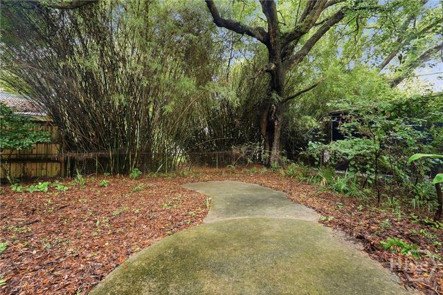 33 Romney Place, Savannah, GA 31406
