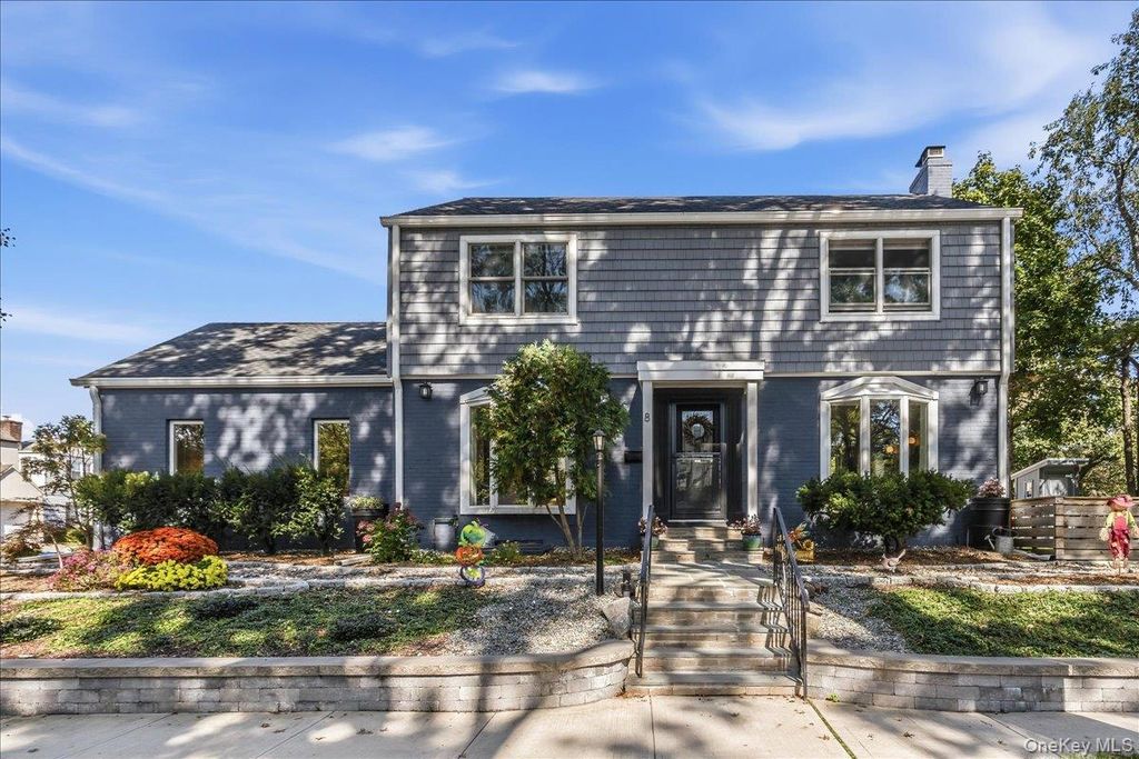 8 Woodland Road, Valley Stream, NY 11581 — exterior