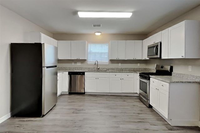 3007 Birch Creek Drive, Houston, TX 77339