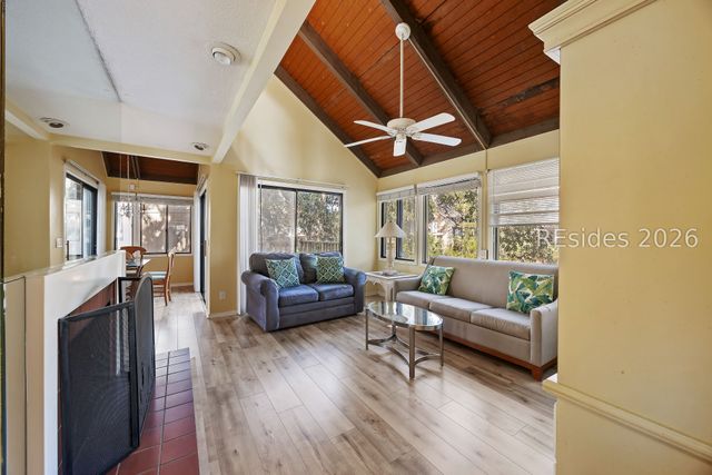 69 Night Heron Ln, Hilton Head Island, SC 29928