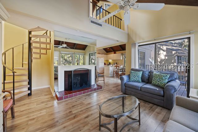 69 Night Heron Ln, Hilton Head Island, SC 29928