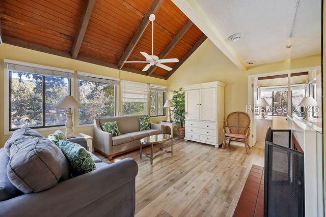 69 Night Heron Ln, Hilton Head Island, SC 29928