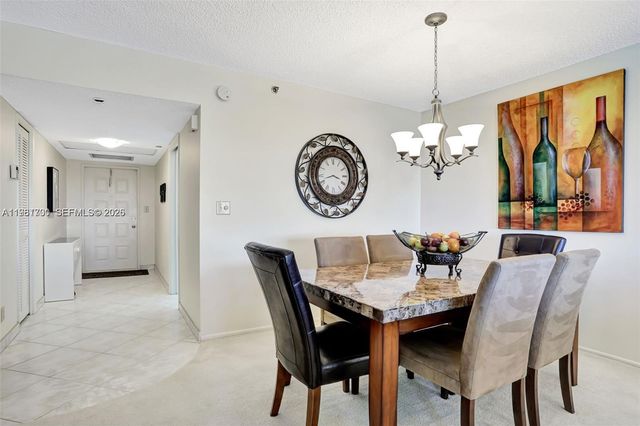 3510 Oaks Way 806, Pompano Beach, FL 33069