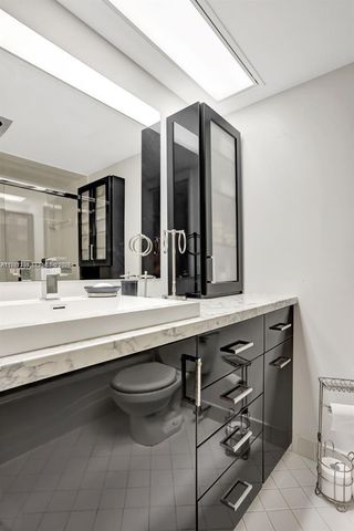 3510 Oaks Way 806, Pompano Beach, FL 33069