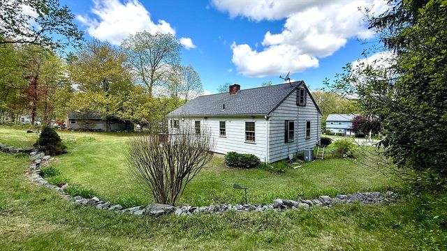 81 Clinton Rd, Sterling, MA 01564