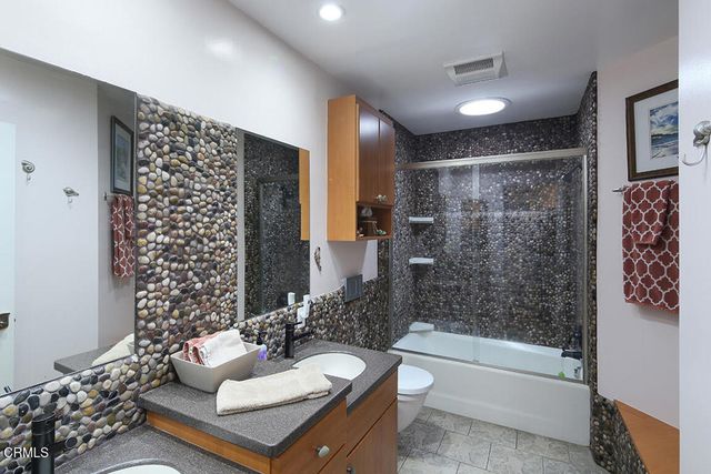 5432 Vista Del Arroyo Drive, La Crescenta, CA 91214