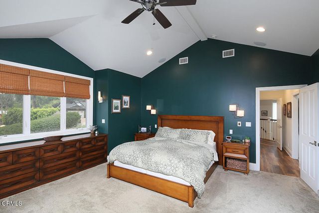 5432 Vista Del Arroyo Drive, La Crescenta, CA 91214